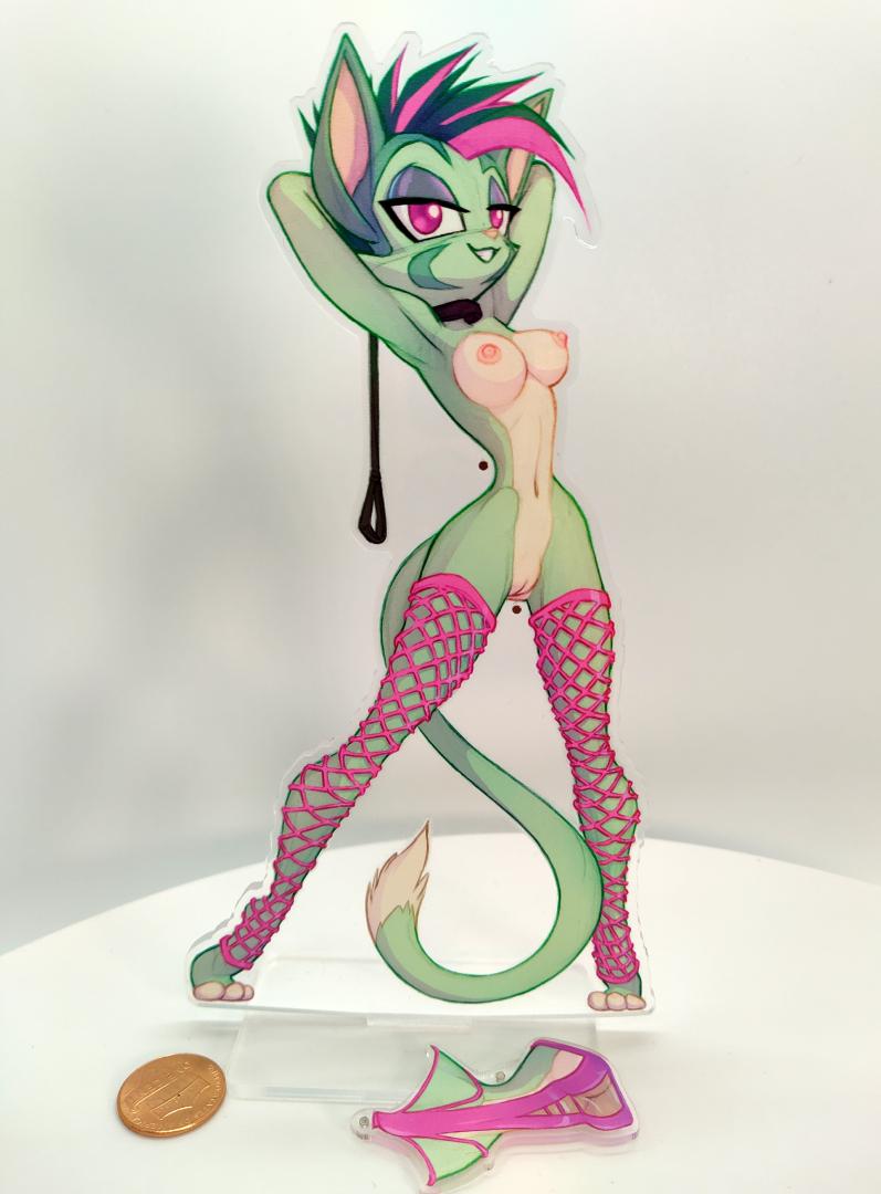 Rebel Lilith Standee - Dress Up